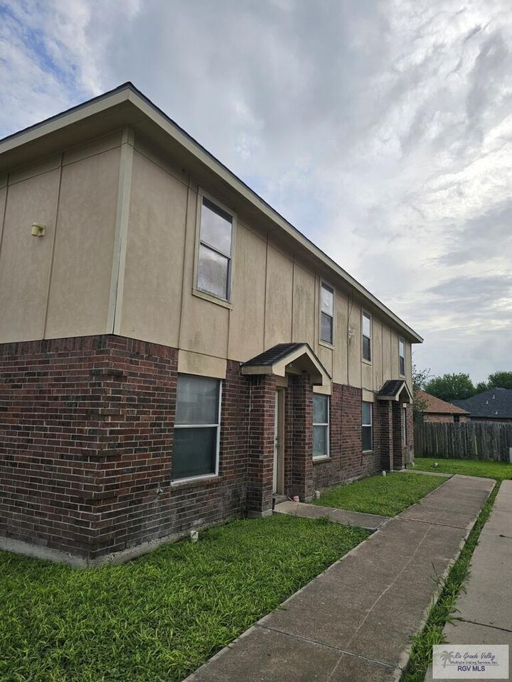 Property Photo:  729 Sonesta Dr. B  TX 78550 