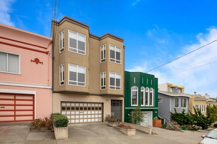 Property Photo:  2450 23 Avenue  CA 94116 