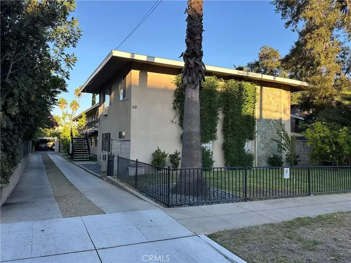 Property Photo: 40 Harkness Ave 4 CA 91106