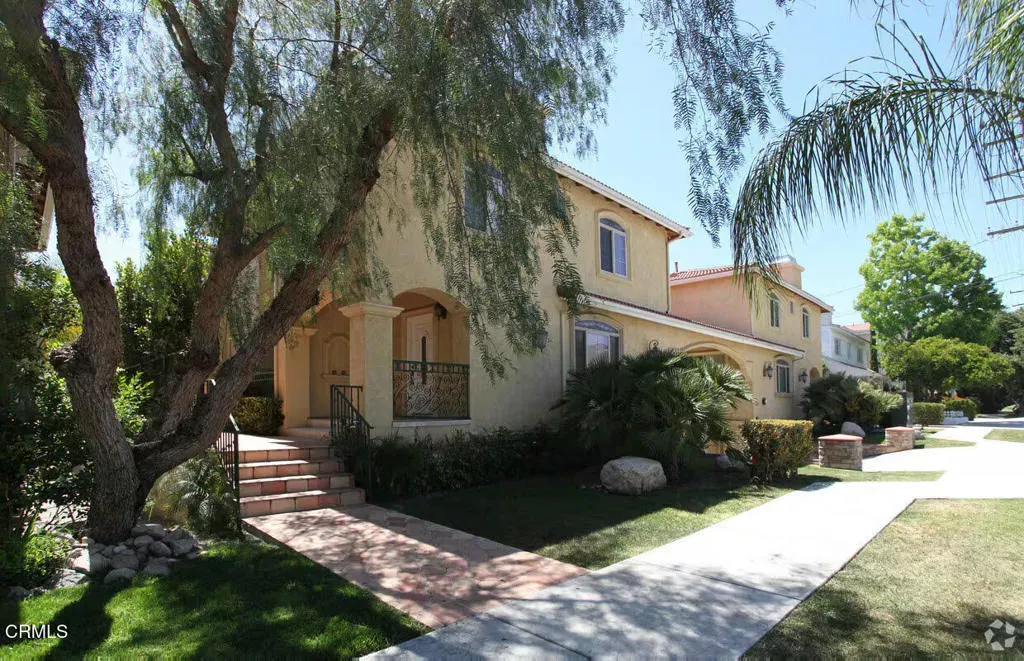 Property Photo: 2512 Montrose Avenue 9 CA 91020
