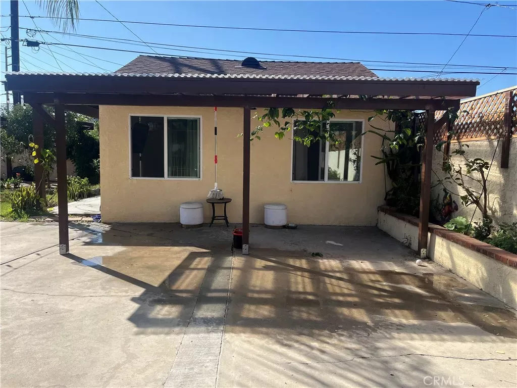 Property Photo:  2014 W 144th  CA 90249 