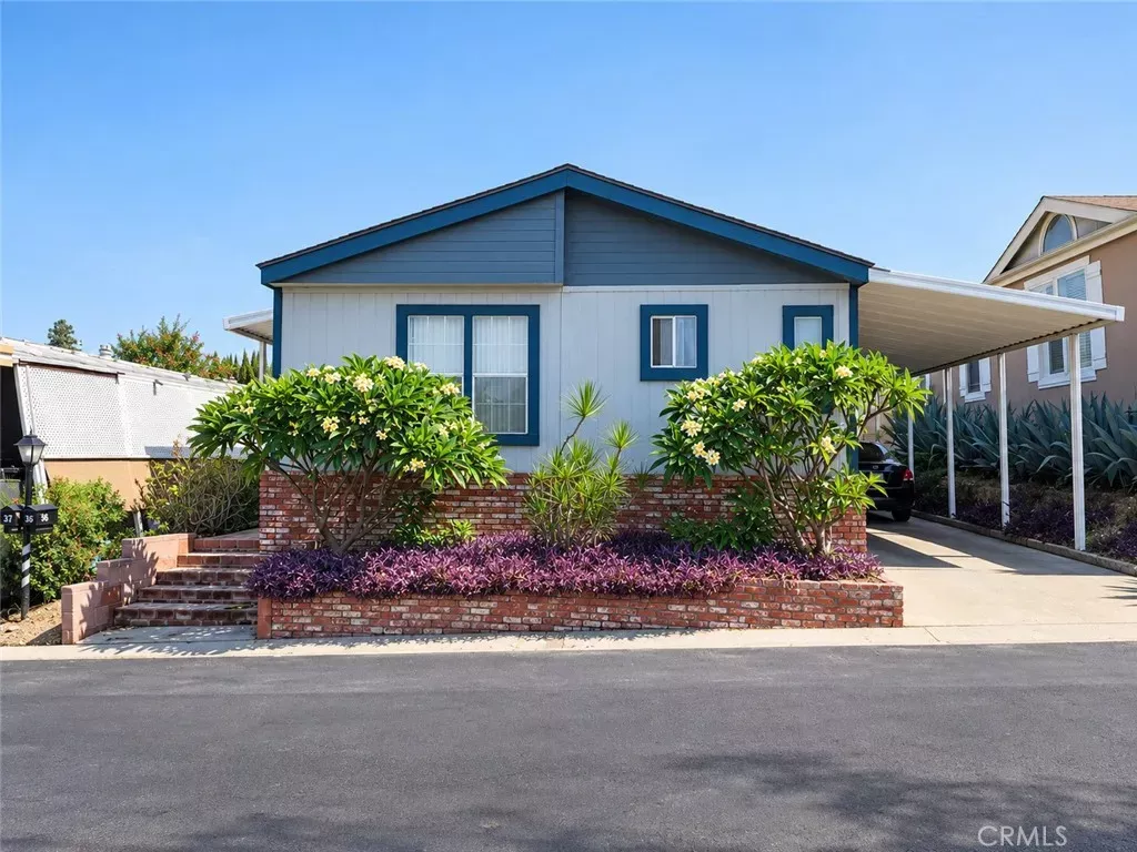 Property Photo:  901 6th 36  CA 91745 