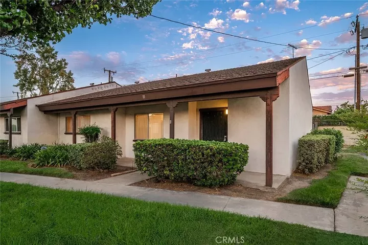 Property Photo:  2011 W Katella Avenue 11  CA 92804 