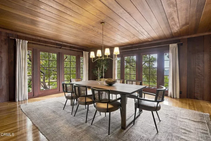 Property Photo:  5725 Canyonside Road  CA 91214 