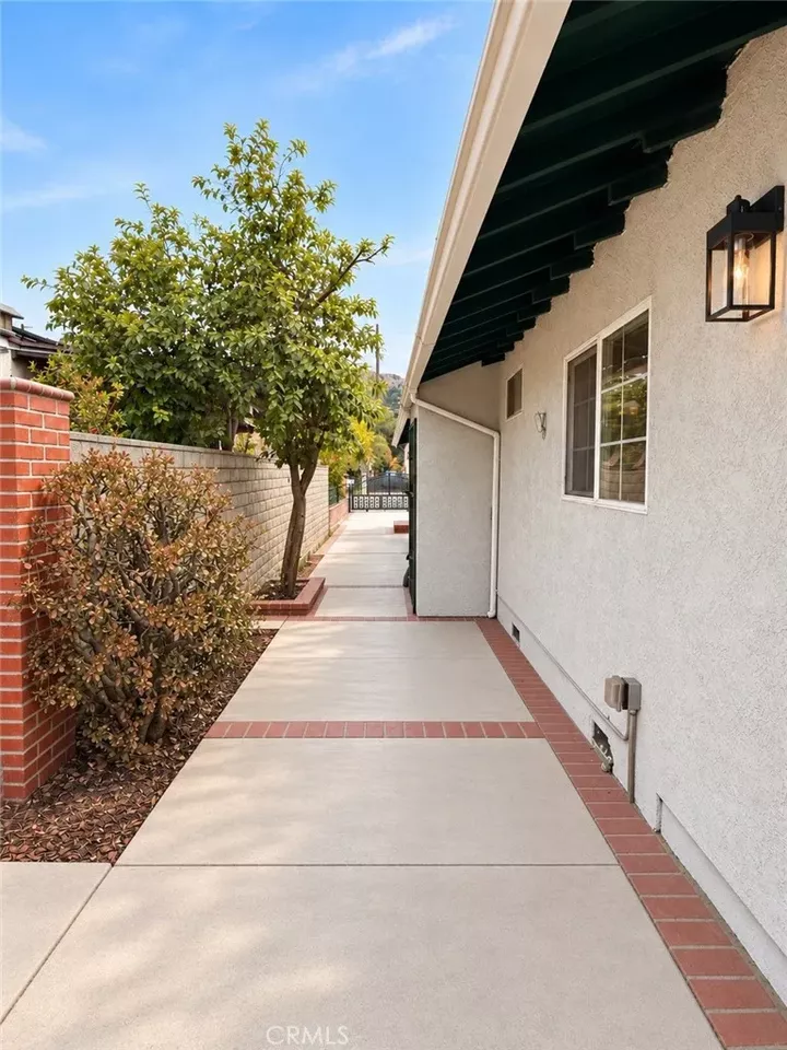 Property Photo:  7881 Claybeck Avenue  CA 91352 