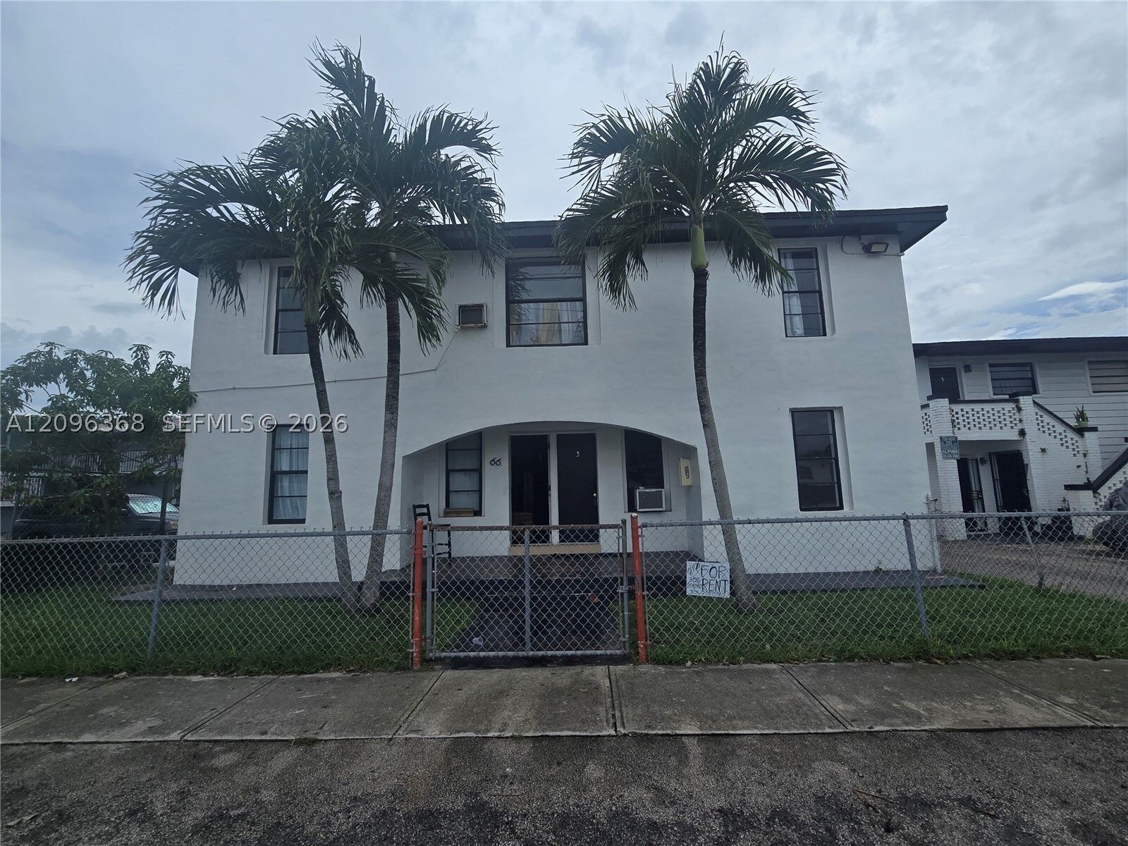 Property Photo:  66 W 13th St 6  FL 33010 