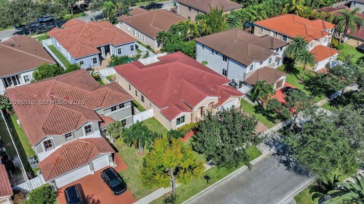 Property Photo: 3650 SW 161st Ter FL 33027