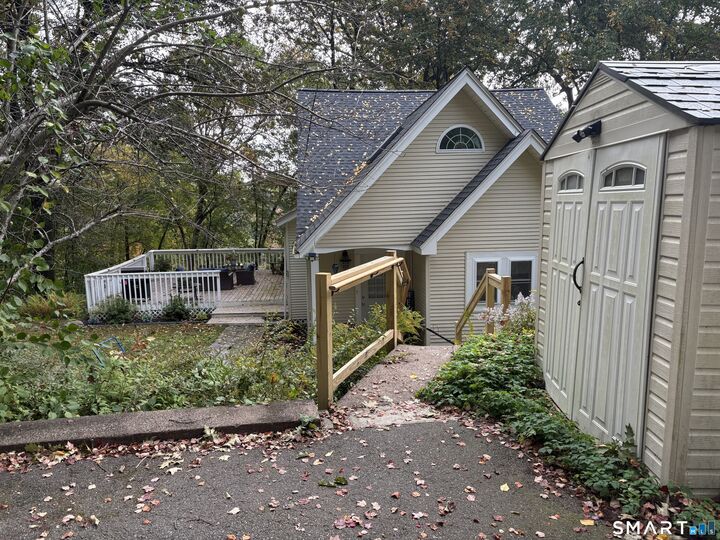 Property Photo: 38 Laurel Trail CT 06033