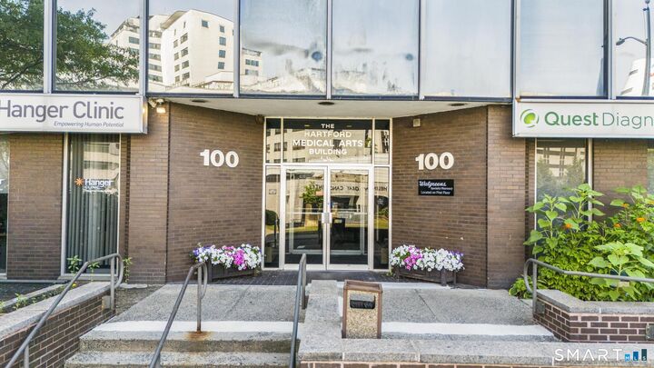Property Photo:  100 Retreat Avenue 903  CT 06106 