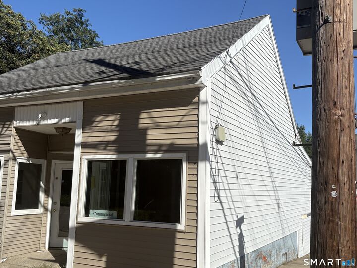 Property Photo:  189 Central Avenue  CT 06360 