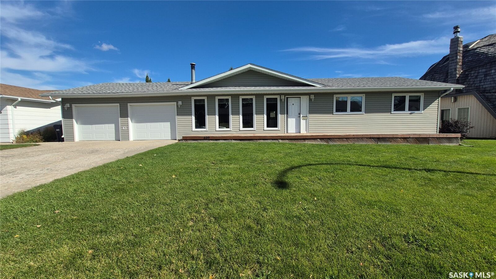 Property Photo: 409 Herman Crescent SK S0G 1A0