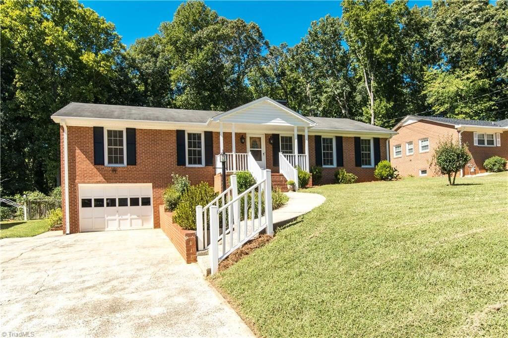 Property Photo:  2634 Weymoth Road  NC 27103 