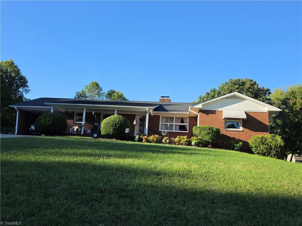 Property Photo:  708 Hudson Street  NC 27105 