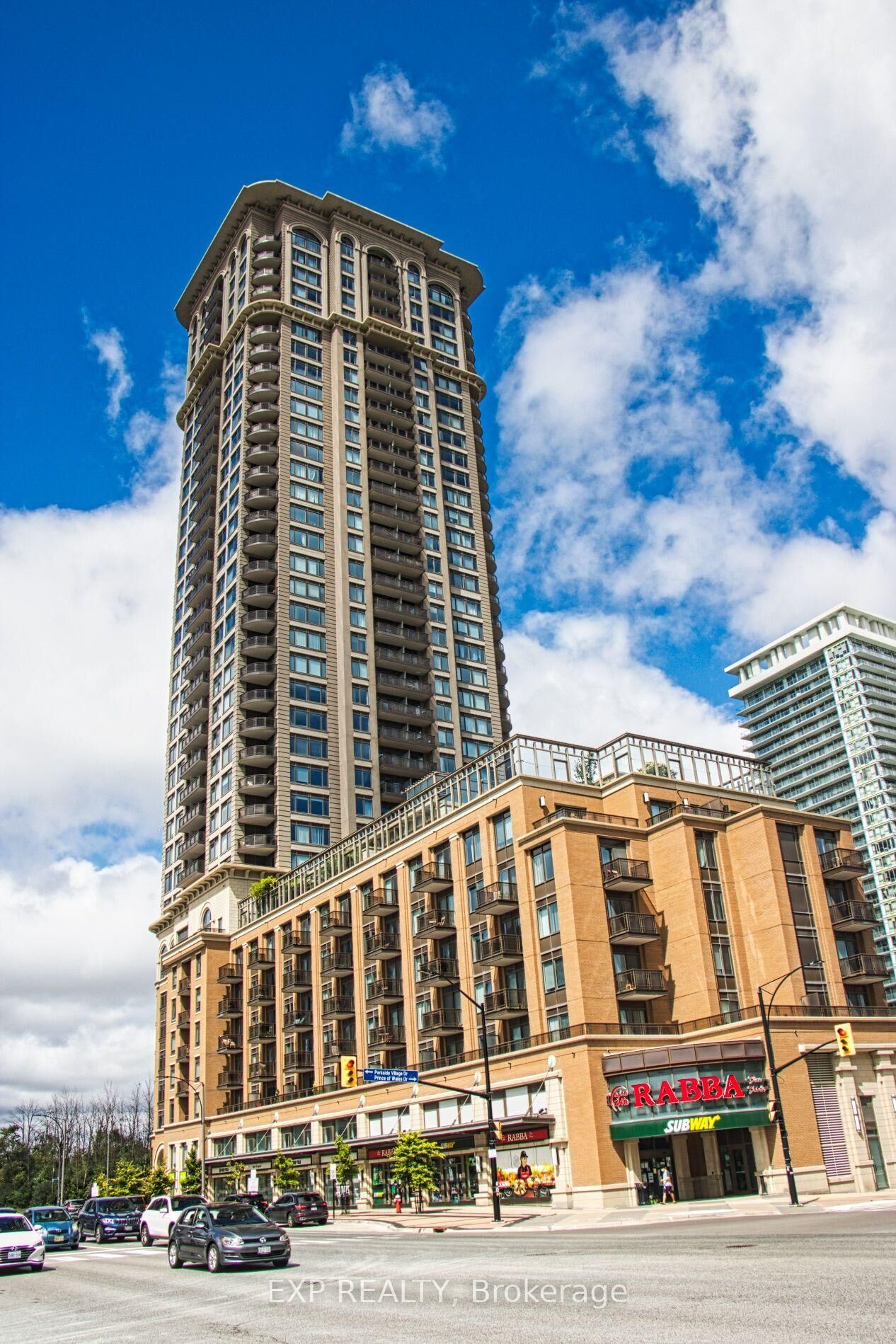 Property Photo:  385 Prince Of Wales Drive 2304  ON L5B 0C6 
