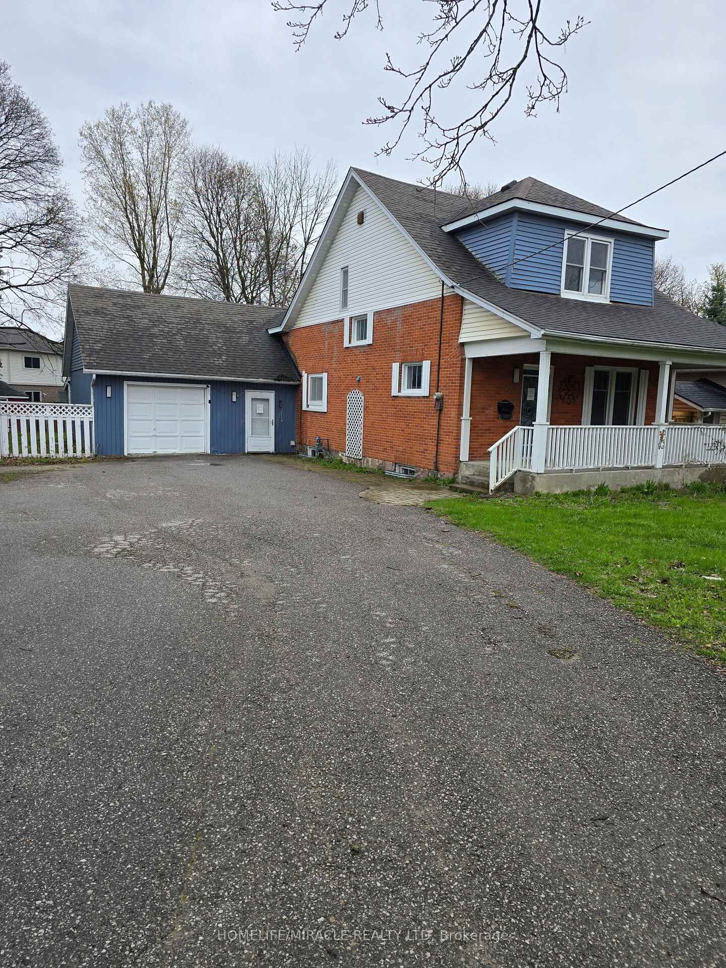 Property Photo:  83 Liberty Street N  ON L1C 2L8 