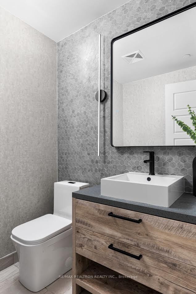 Property Photo: 317 Broward Way 110 ON L9S 0M6