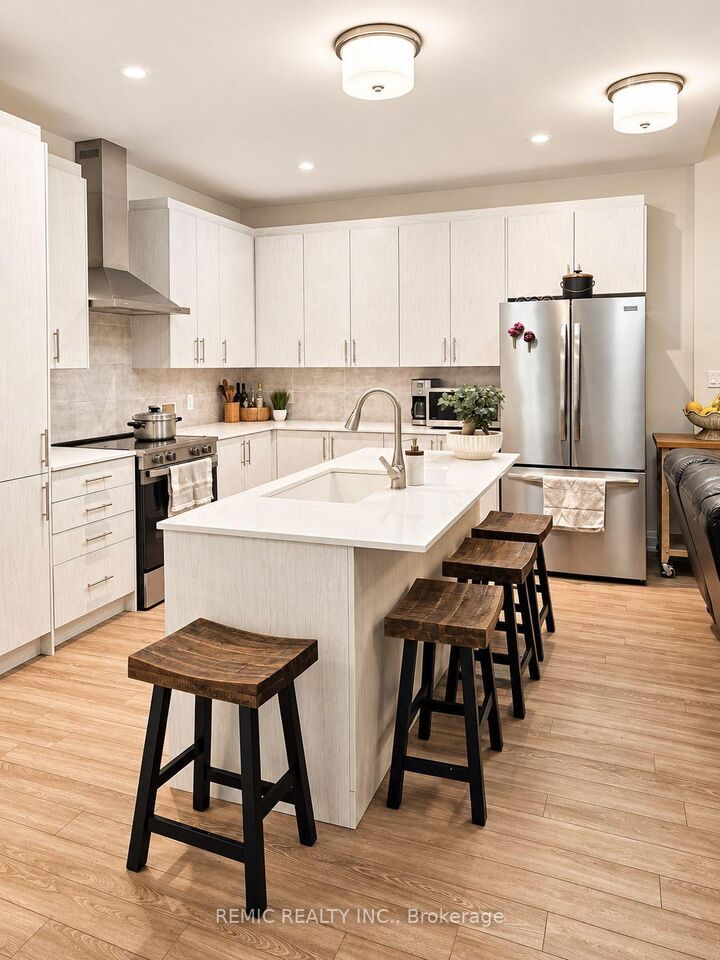 Property Photo: 52 Holland Street ON L1A 0G2