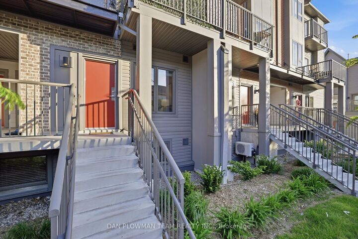 Property Photo:  2635 William Jackson Drive 1210  ON L1X 0L4 