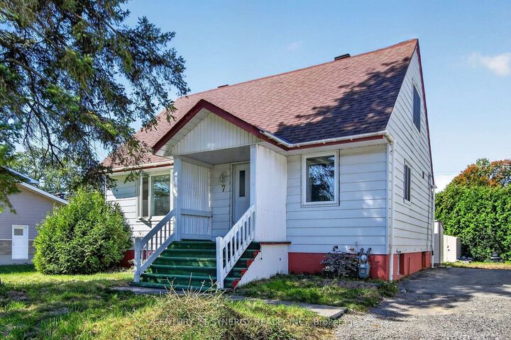 Property Photo:  7 Norice Street  ON K2G 2X2 