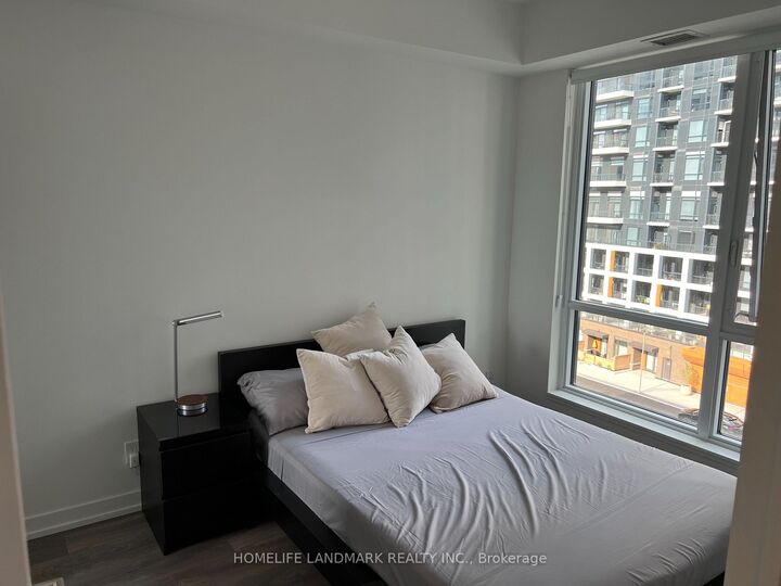 Property Photo:  8 Beverley Glen Boulevard D617  ON L4J 0L5 