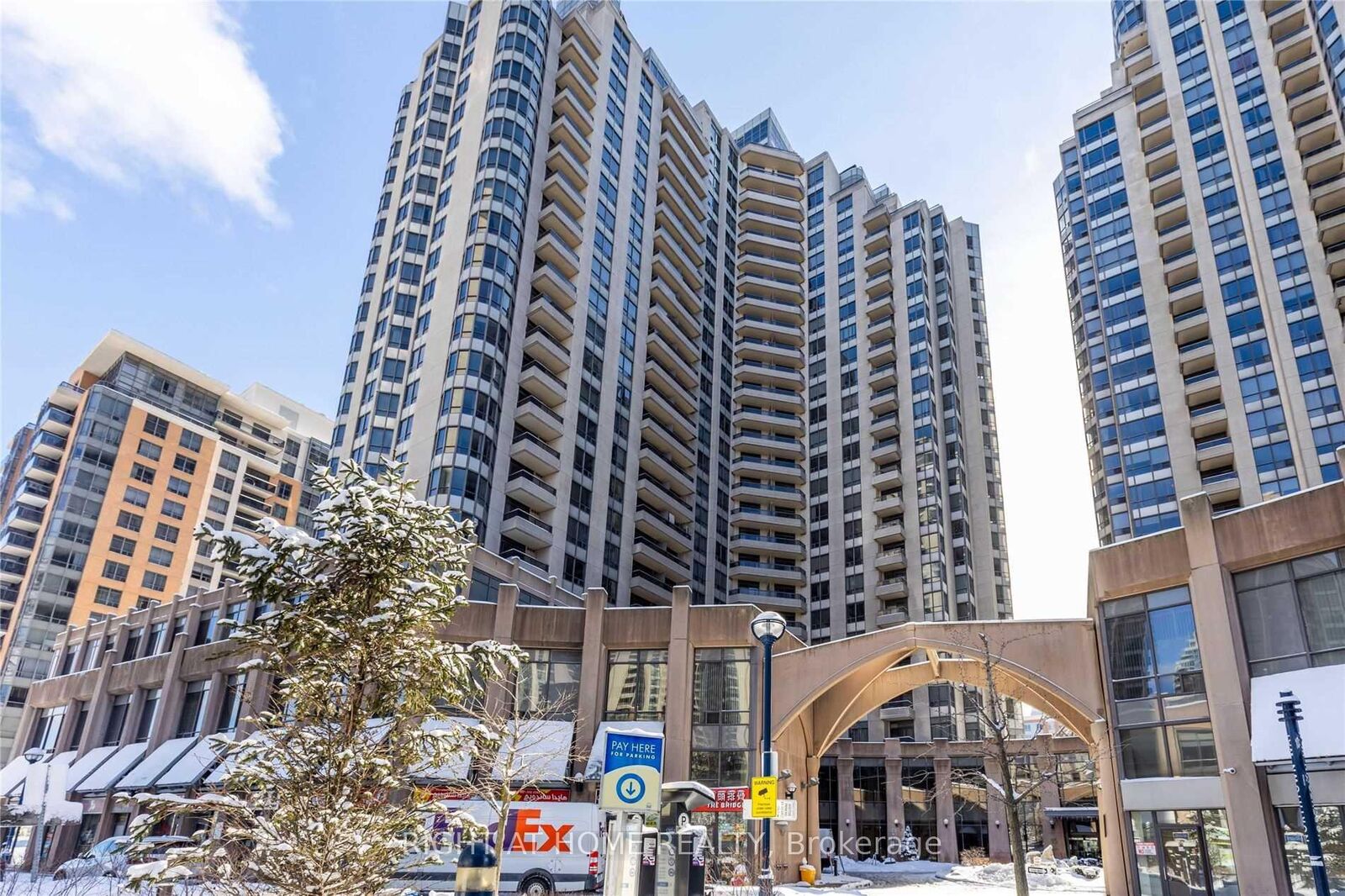 Property Photo:  15 Northtown Way 1029  ON M2N 7A2 
