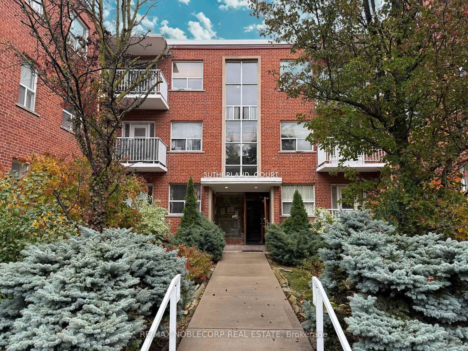 Property Photo:  1315 Bayview Avenue 106  ON M4G 2Z8 