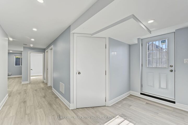 Property Photo:  17 Turley Way Lower  ON L3W 0L8 