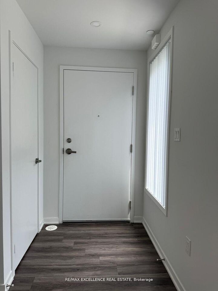 Property Photo:  30 William Jackson Way #103  ON M8X 2J4 