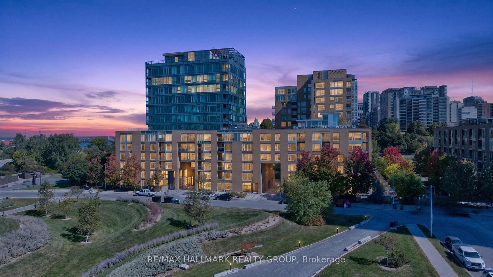 Property Photo:  250 Lett Street 320  ON K1R 0A8 
