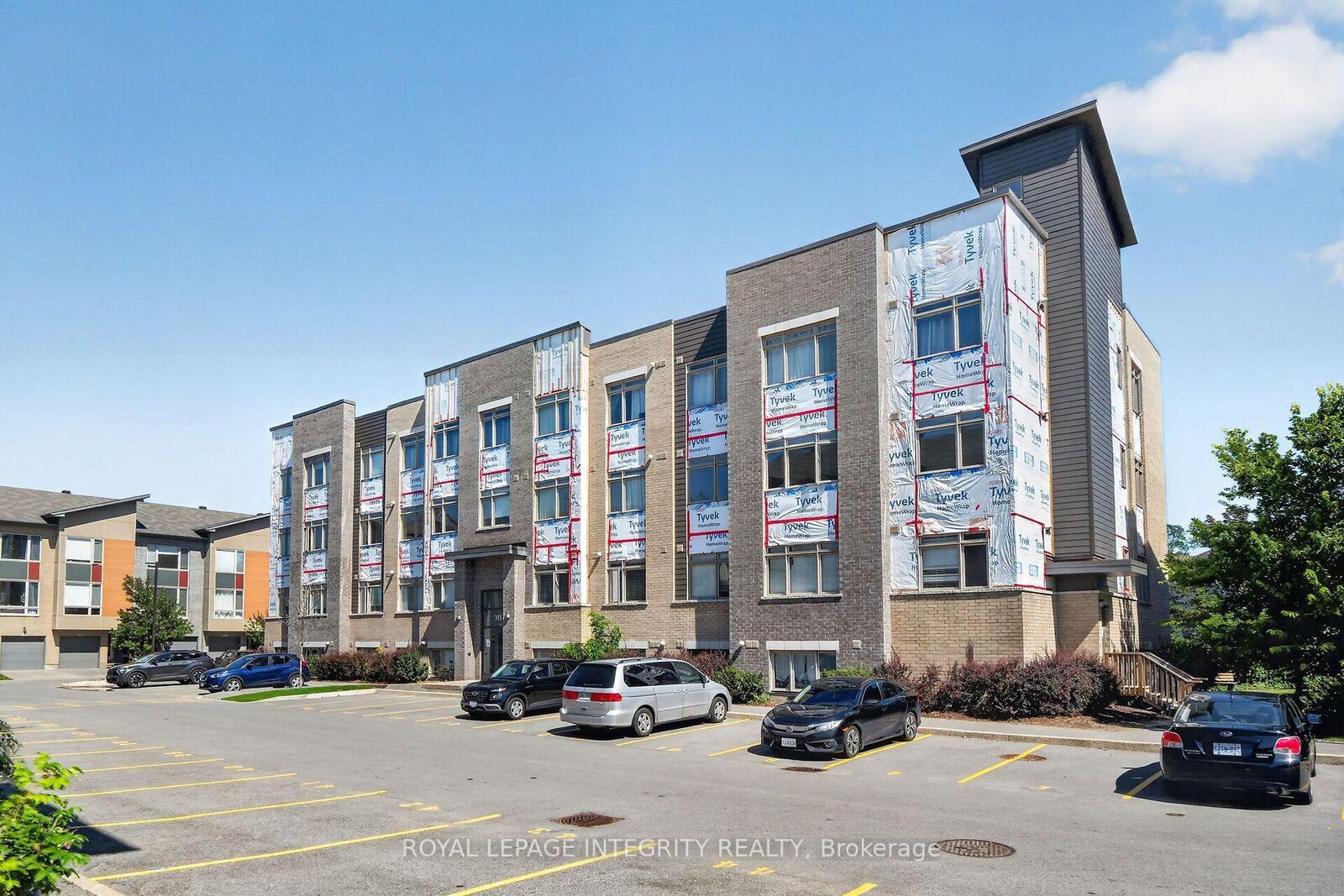 Property Photo:  315 Terravita Private 106  ON K1V 2S1 