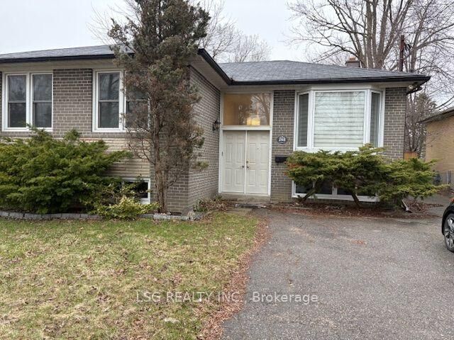 Property Photo:  268 Pleasant Avenue Main  ON M2M 1M5 