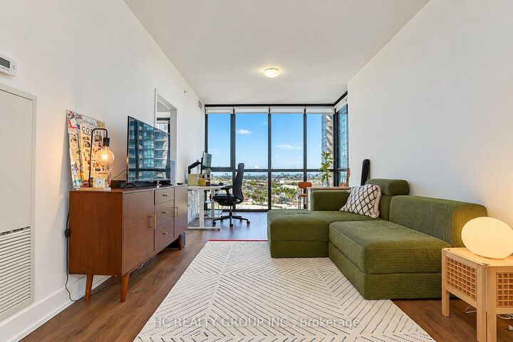 Property Photo:  2916 Highway 7 N/A 1201  ON L4K 0K6 