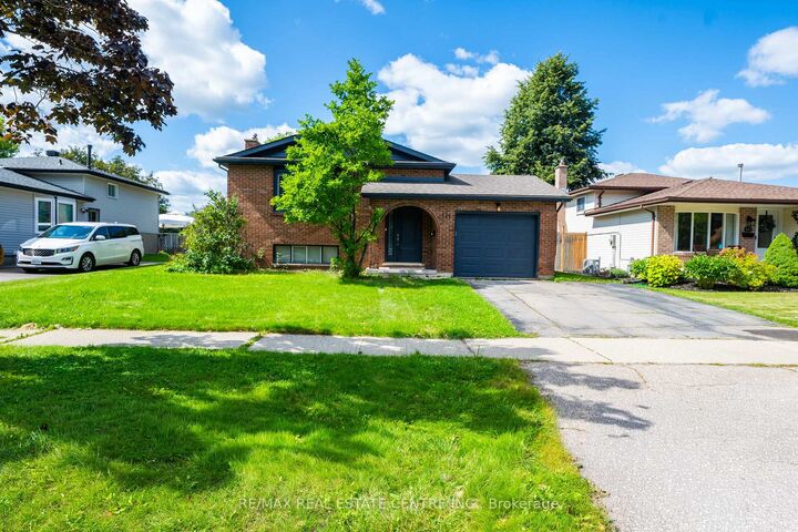 Property Photo:  141 Cedar Crest Street  ON N2N 2A6 