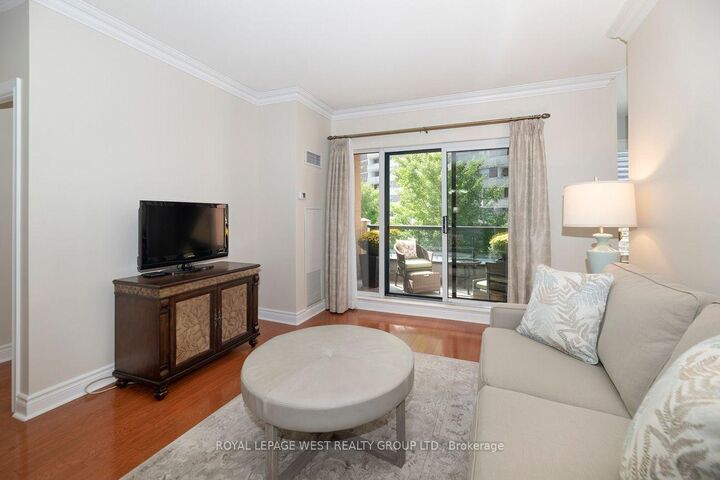 Property Photo:  1 Lomond Drive 302  ON M8X 2Z3 