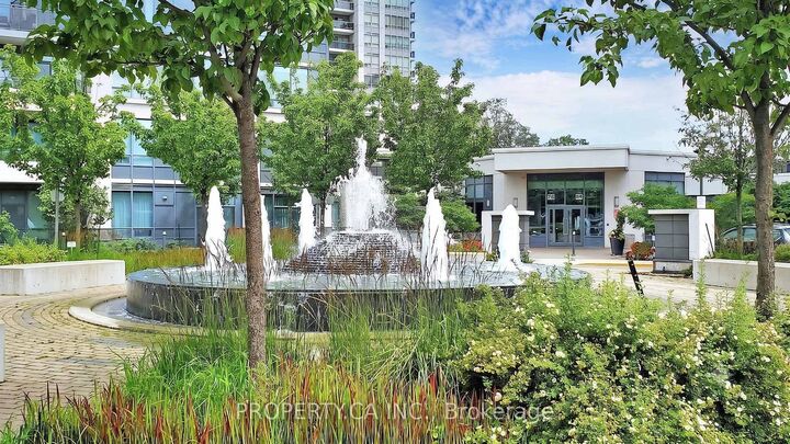 Property Photo:  85 North Park Road 807  ON L4J 0H9 