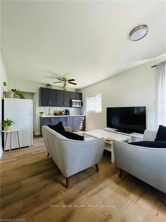 Property Photo:  173 William Street B  ON N5L 1C7 