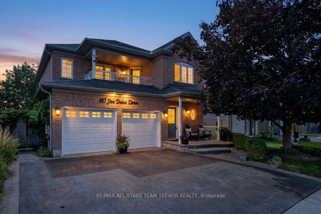 Property Photo:  107 Joe Dales Drive  ON L4P 4E5 
