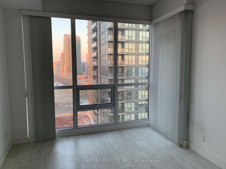 Property Photo:  2212 Lake Shore Boulevard W 1810  ON M8V 1A4 
