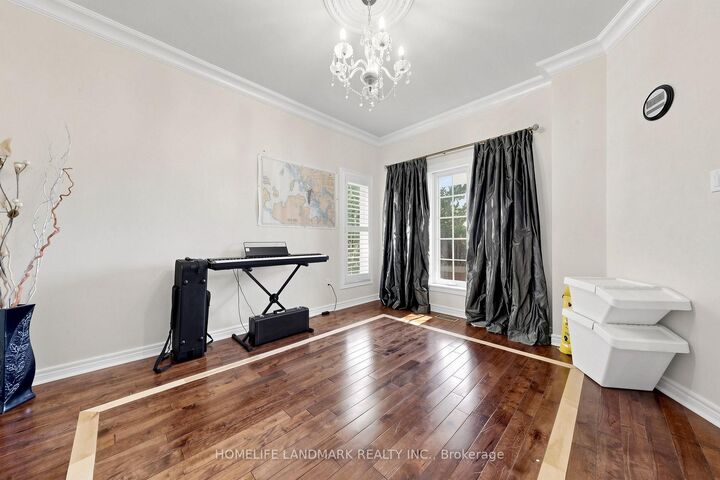 Property Photo:  1 Trent Street  ON L4G 7E7 
