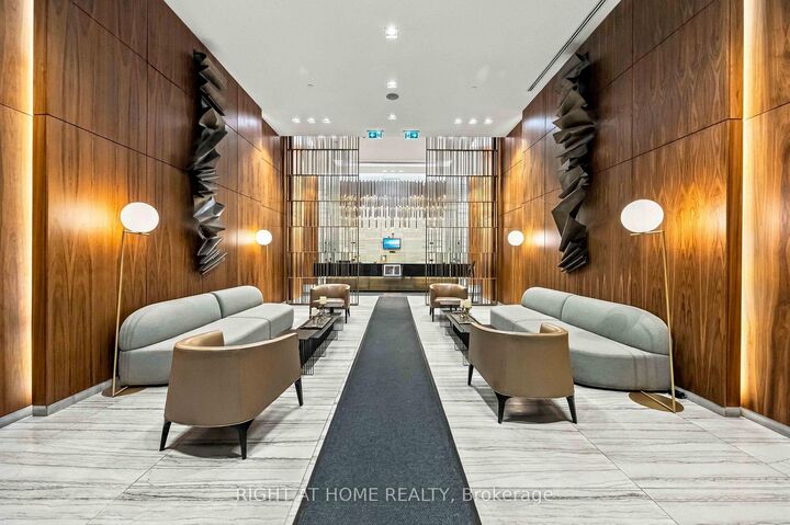 Property Photo:  8 Eglinton Avenue E 5002  ON M4P 0C1 