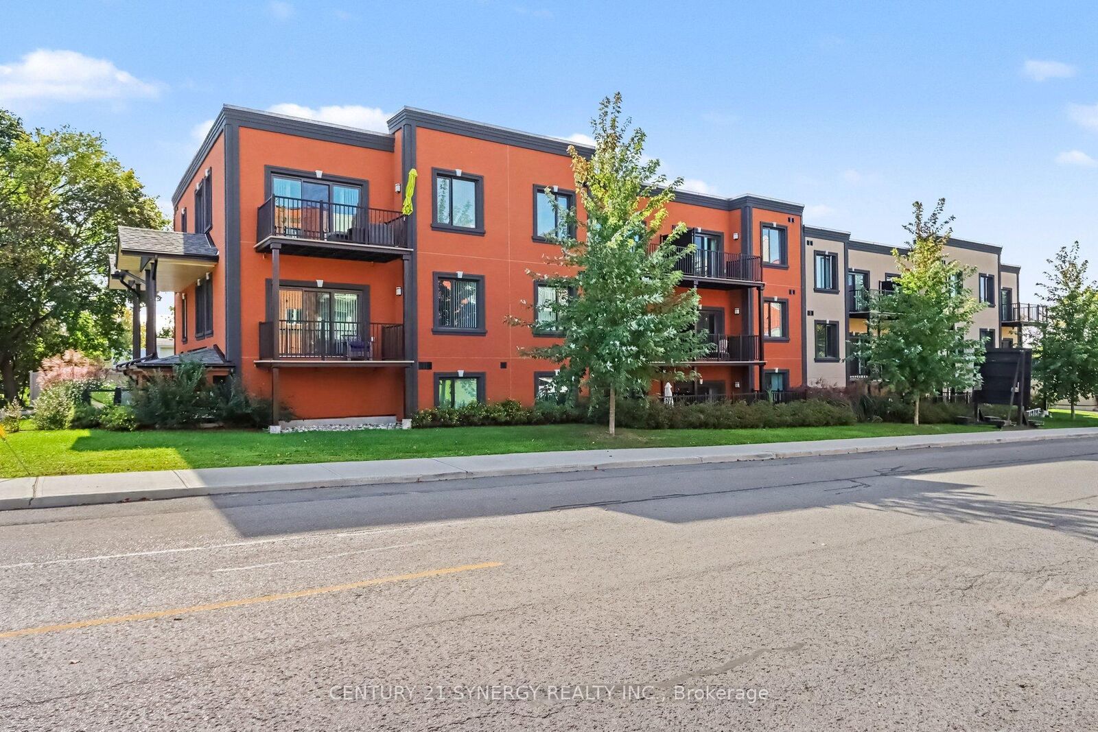 Property Photo:  40 McGill Street S 1F  ON K7A 0C5 