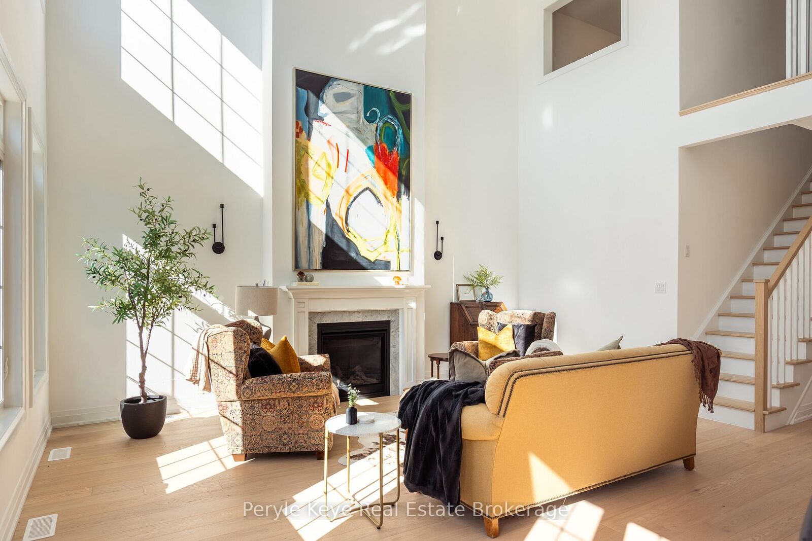 Property Photo:  12 Leeds Court  ON P1L 0B7 