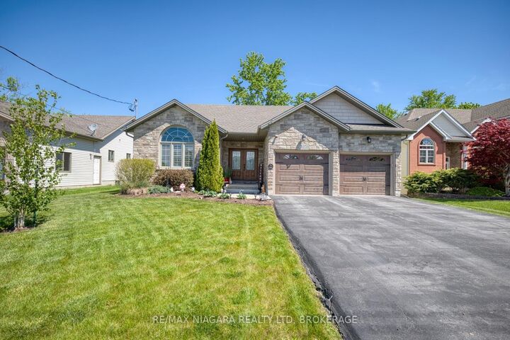 Property Photo:  3270 Thunder Bay Road  ON L0S 1N0 