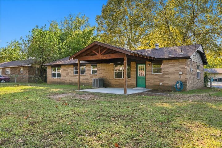 Property Photo: 13851 S 295th East Avenue OK 74429