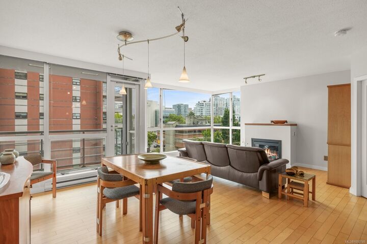 Property Photo:  732 Cormorant St #605  BC V8W 1P8 