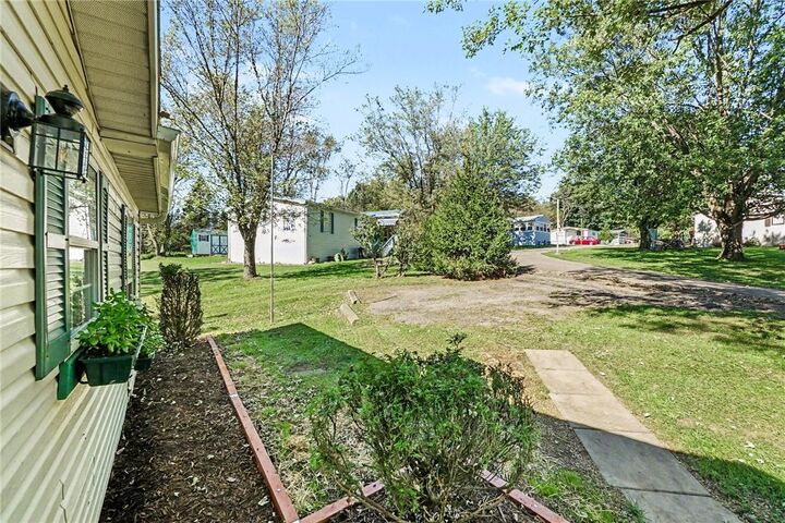 Property Photo: 717 Mallard Dr PA 15613
