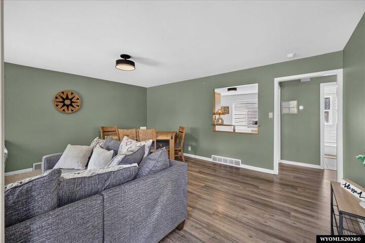 Property Photo: 1905 Hyview Dr WY 82604