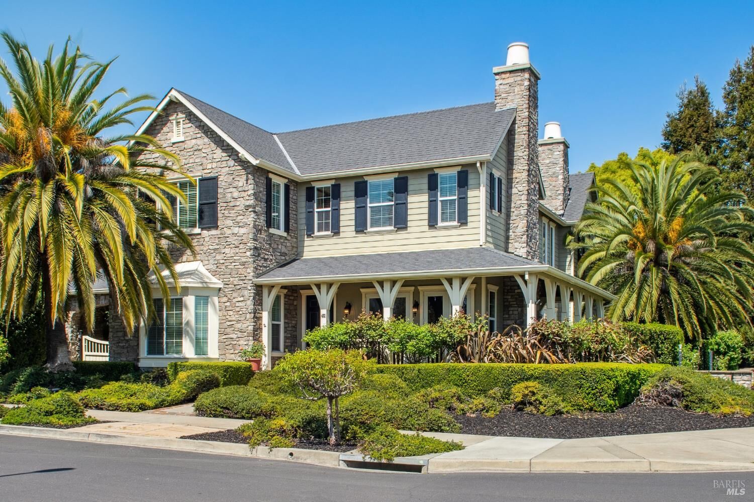 Property Photo: 492 Saunders Drive CA 95476