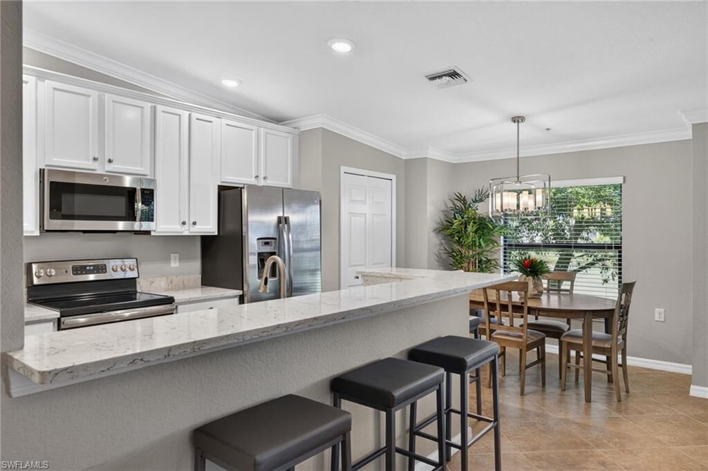 Property Photo:  28032 Bridgetown Ct 4724  FL 34135 