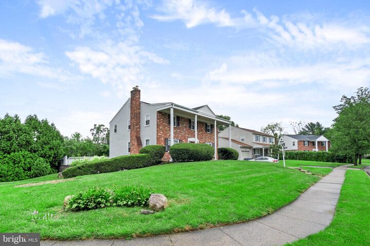 Property Photo: 1705 Sue Ellen Drive PA 19083